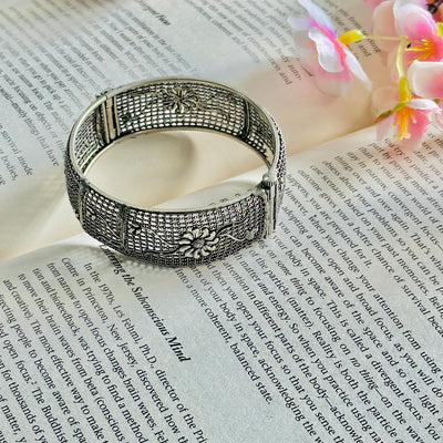 Black Bracelets & Bangles for Women