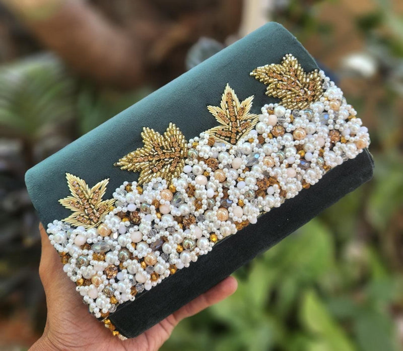 Green velvet hotsell clutch