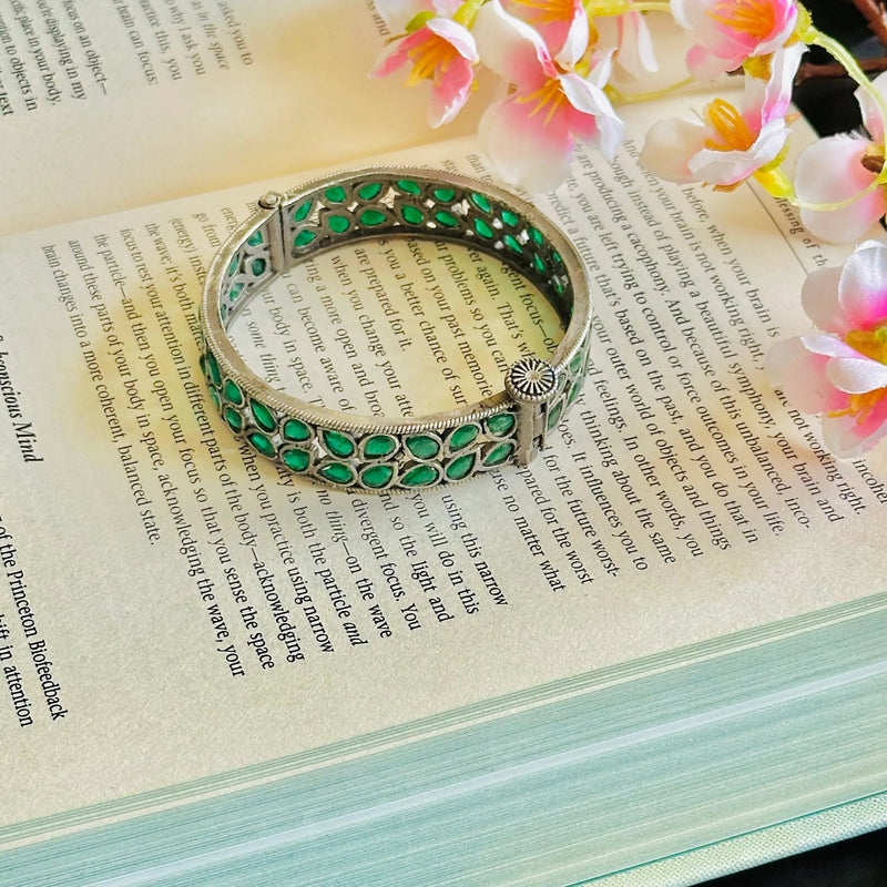 Green Stone Oxidized Brass Bangle