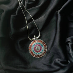 Silver-Plated Oxidized Pendant Necklace - Cherriscope