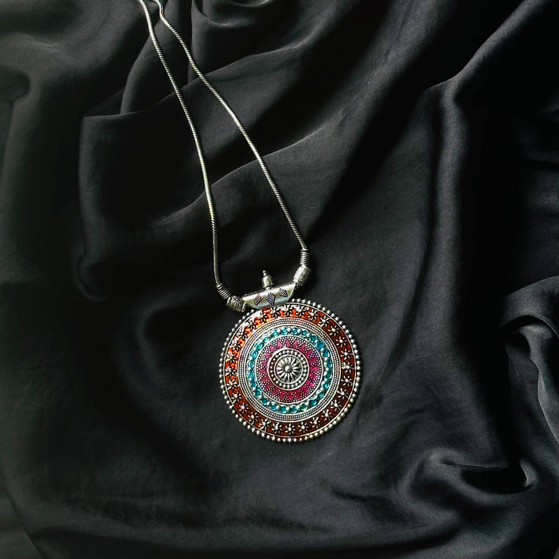 Silver-Plated Oxidized Pendant Necklace - Cherriscope