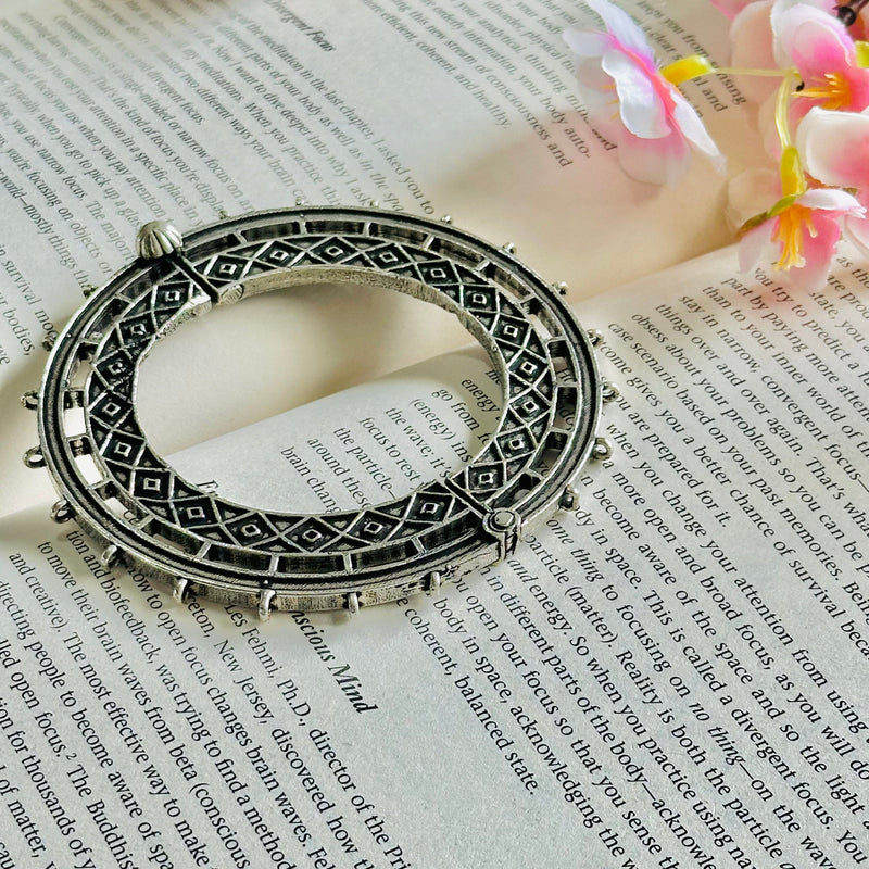 Stylish Brace Bracelet & Bangles for Every Occasion